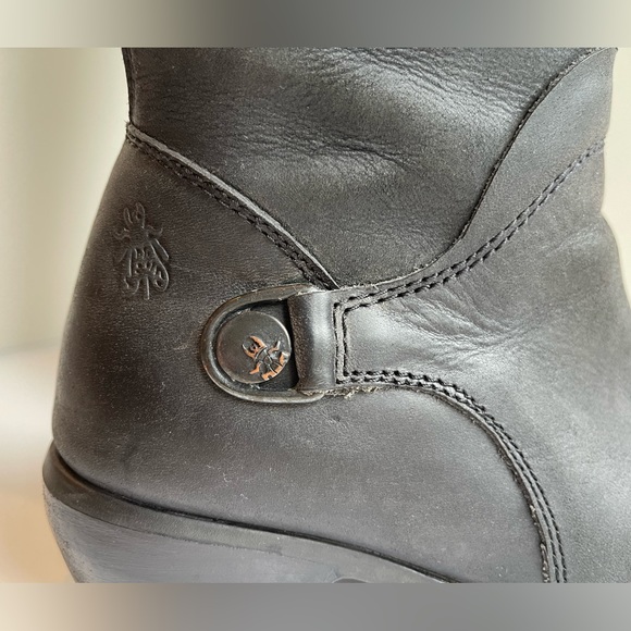 Fly London black leather riding boots sz Eu 39 US 8.5 - 9 - Picture 6 of 9